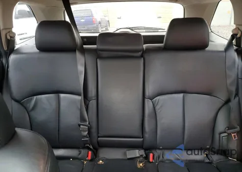 2011 Subaru Outback 2.5I Limited z USA, uszkodzony, nr VIN 4S4BRCLC5B3336374